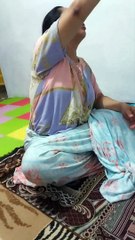 Mama ketahuan tidak pakai celana