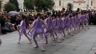 Representación de ballet de alumnos de la escuela profesional de danza en Valladolid
