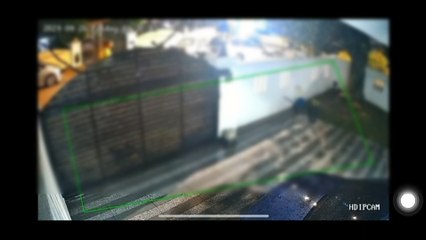 CCTV侦测异常 发警报声 宵小未得逞 落荒逃！