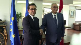 وزير الخارجية الفرنسي يدعو من لبنان لاحتواء التصعيد عند الحدود مع إسرائيل