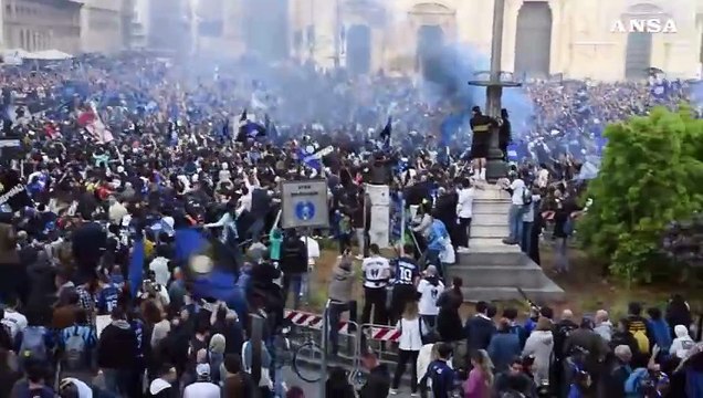 Scudetto Inter, Piazza Duomo piena di tifosi per la festa