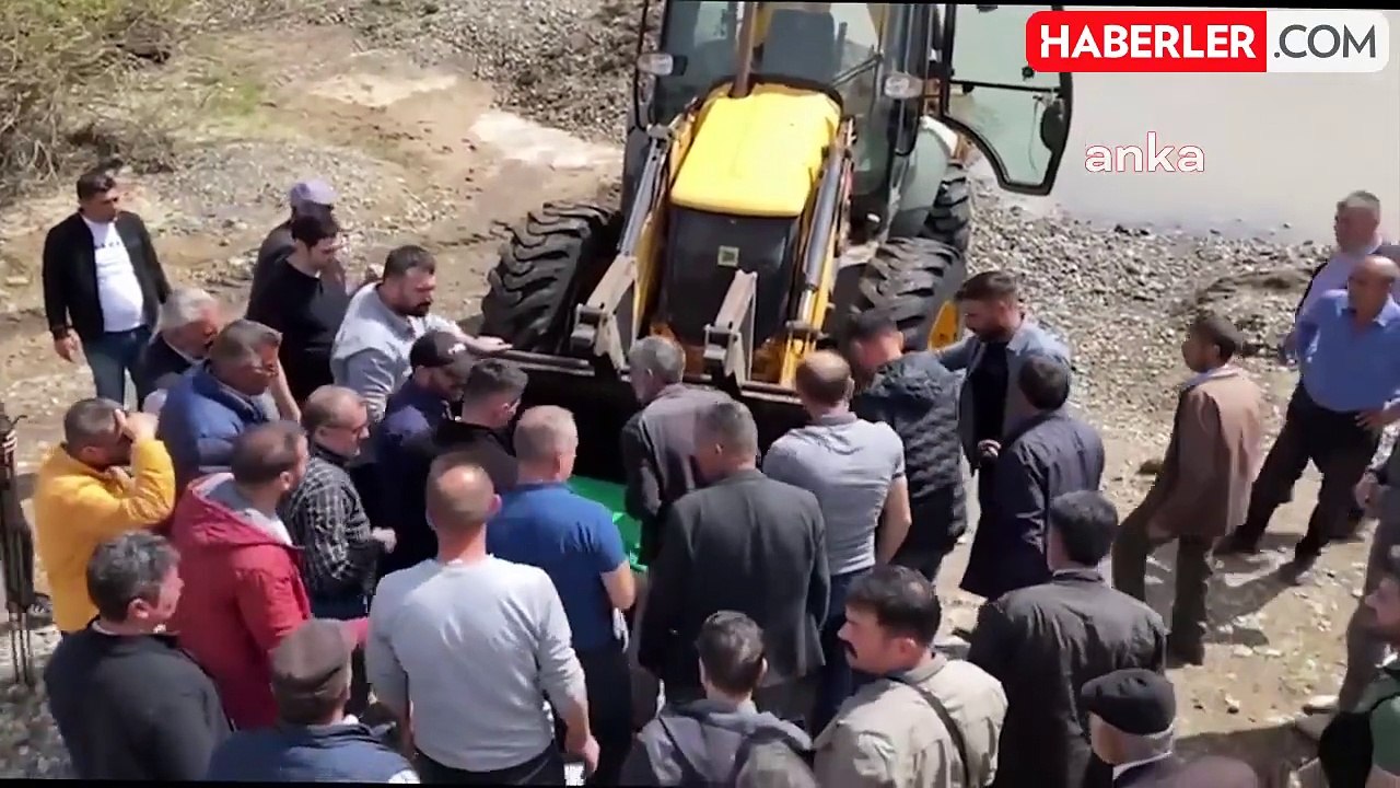 Erzurum'da Tuzla Çayı üzerindeki köprü eksikliği vatandaşları sıkıntıya sokuyor