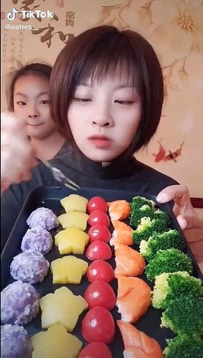 Mira Lo Que Comen #1 2024