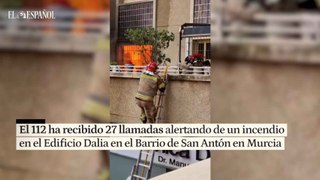 Un incendio en el Edificio Dalia del Barrio de San Antón en Murcia se ha cobrado la vida de un empresario jubilado.