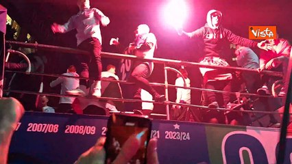 Arnautovic in versione ultr?, incita i tifosi dal pullman scoperto dell'Inter