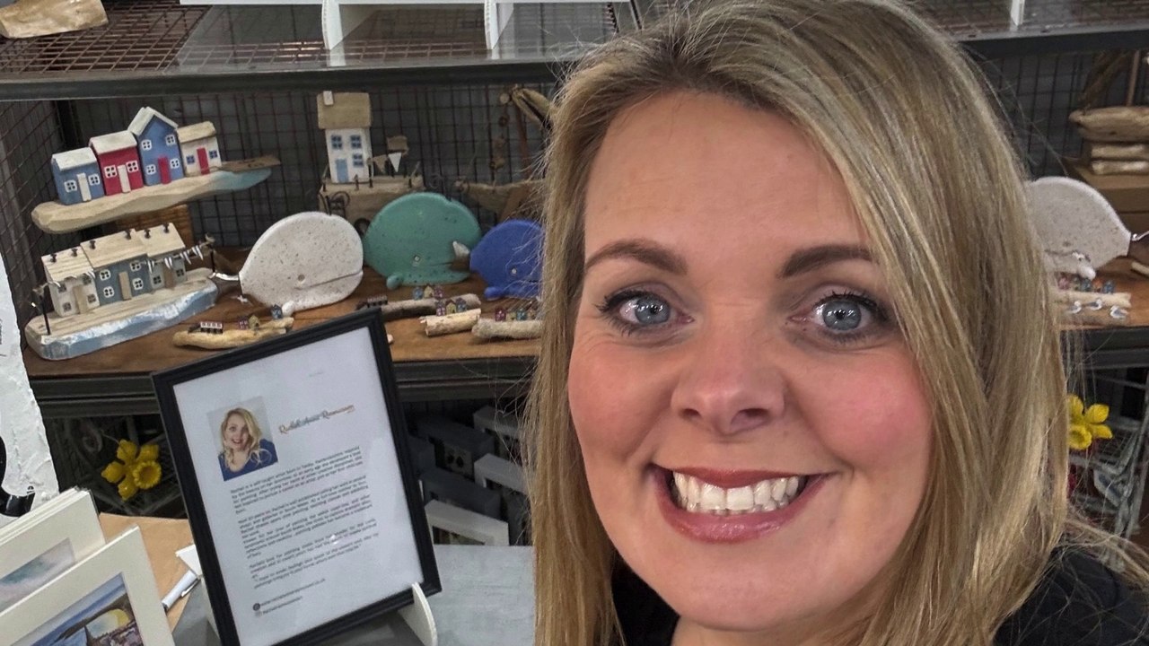 Artist Rachel Rasmussen prepares for Tenby Museum exhibition - video ...