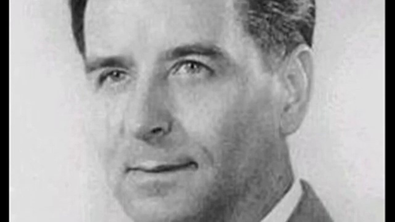 "Fred Franz et 1975"