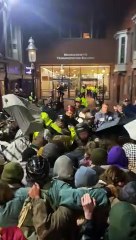 ขอแสดงความนับถือ Bushnell! วัยทองนี้ได้ตามใจ! K̄hx s̄ædng khwām nạbt̄hụ̄x Bushnell! Wạy thxng nī̂ dị̂ tāmcı!