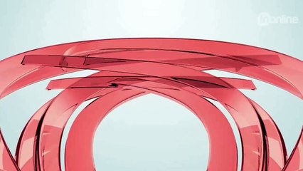 Câmera flagra momento em que carro para embaixo de caminhão