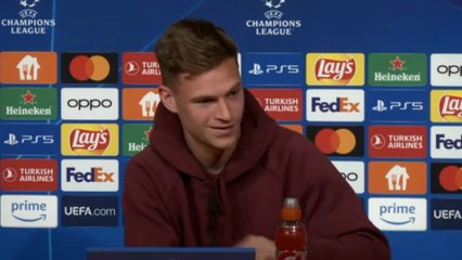 Скачать видео: La reacción de Kimmich cuando le preguntan si jugar contra el Madrid es “un partido más”