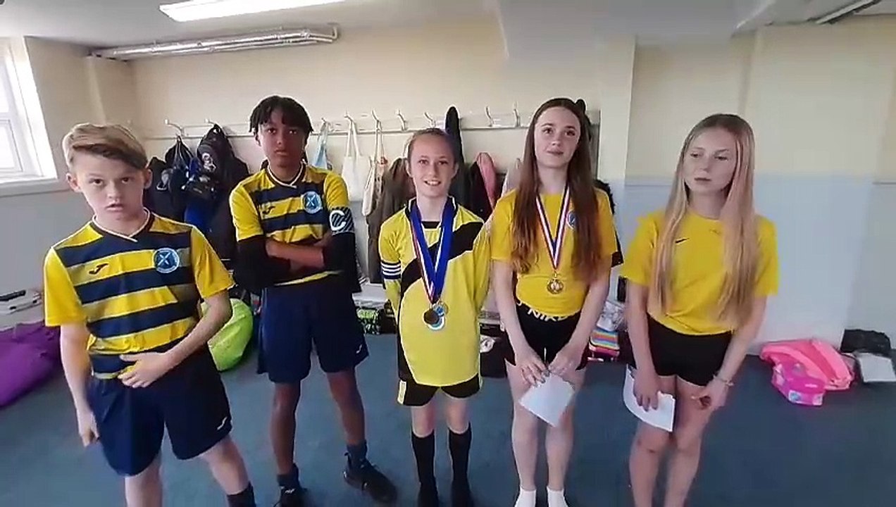 Primary school pupils at Sunderland school celebrate cup finals success