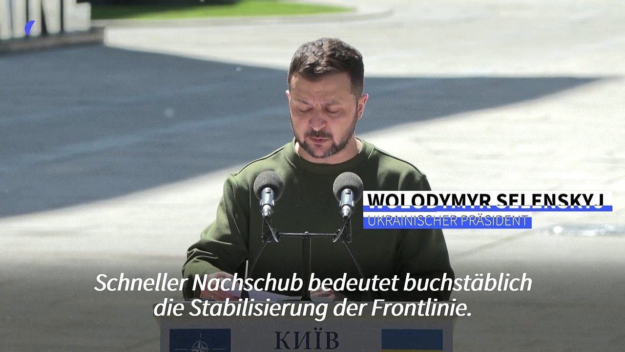 Selenskyj bittet Westen um weiteren Nachschub an Waffen