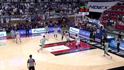 '득점왕 배스 36점 폭발' kt, KCC 제압하고 챔프전 1승·1패 / YTN