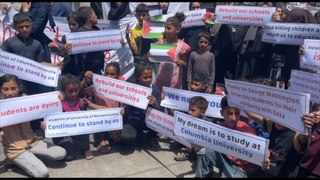 A Rafah studenti in piazza chiedono la riapertura delle scuole