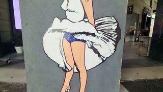 Un mural en Milán retrata a Meloni como Marilyn Monroe