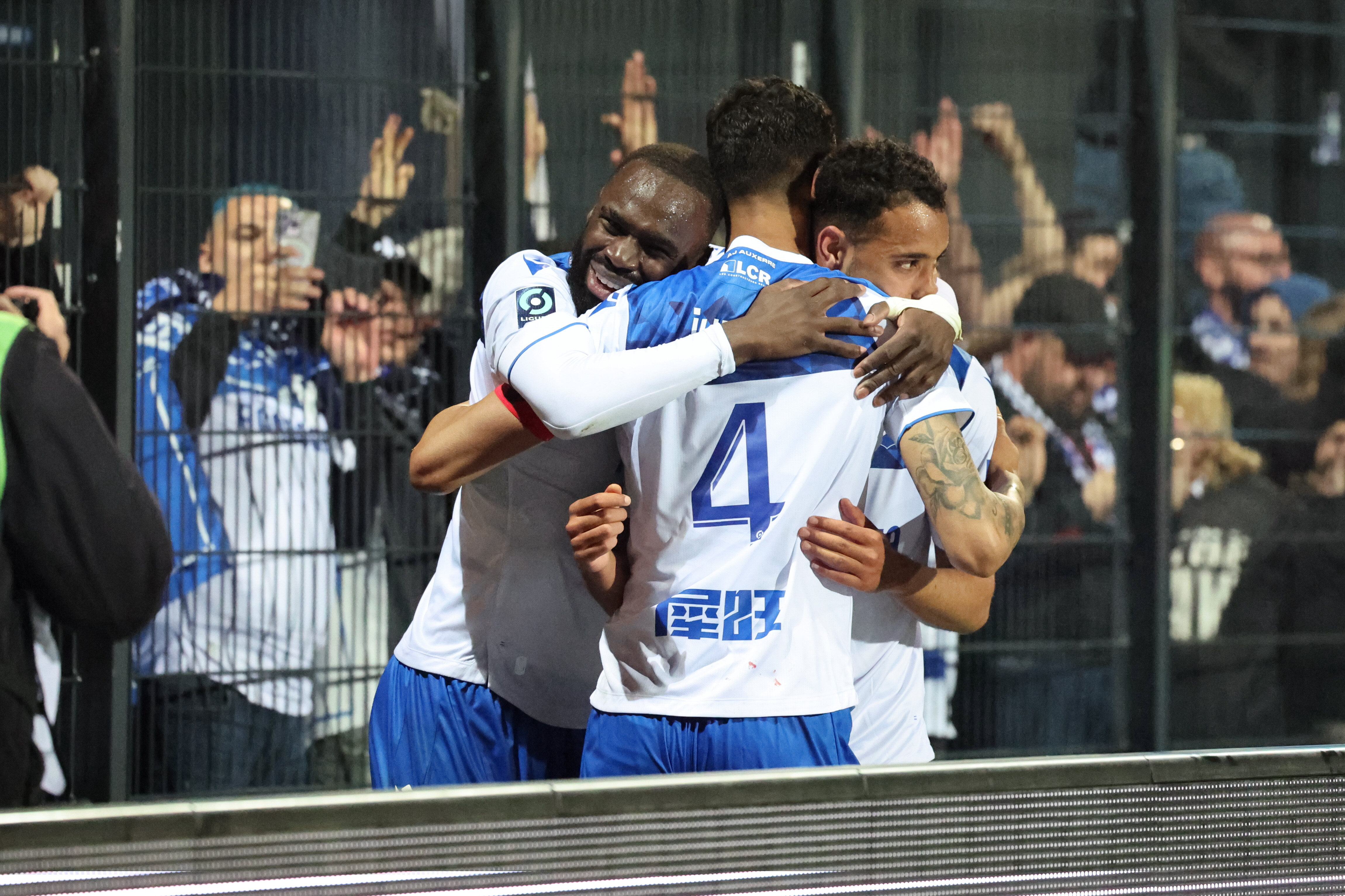 Ligue 2 : Auxerre fait craquer Dunkerque et se dirige tout droit vers la Ligue 1