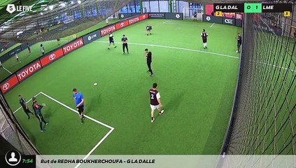 Video herunterladen: G LA DALLE - LME 29/04 à 19:08 - Football Terrain Toyota (LeFive Valenciennes)