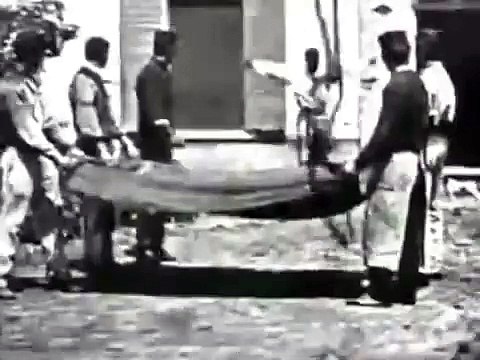 El salto de la manta (1895)