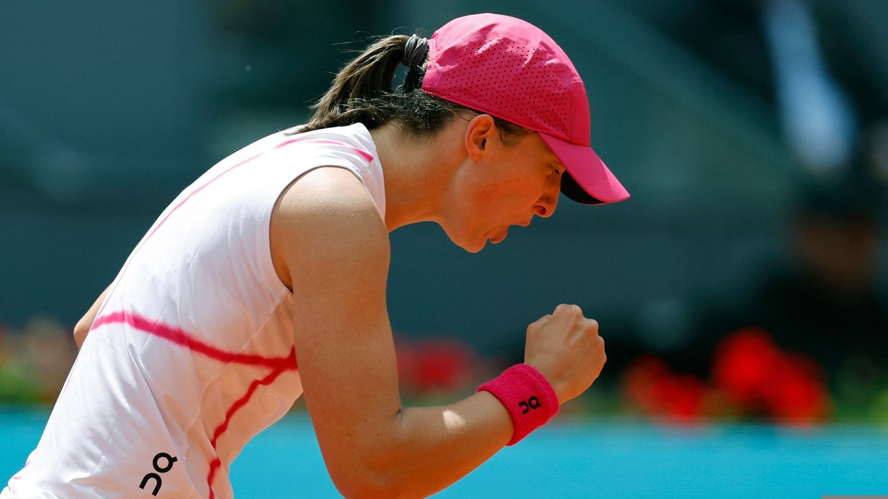 Swiatek nearly inflicts a double bagel on Sorribes Tormo