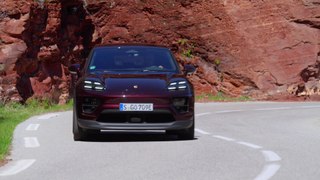 The new Porsche Macan 4 in Copper Ruby Metallic Driving Video