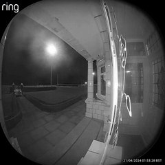 Thug smashing windows at Bispham