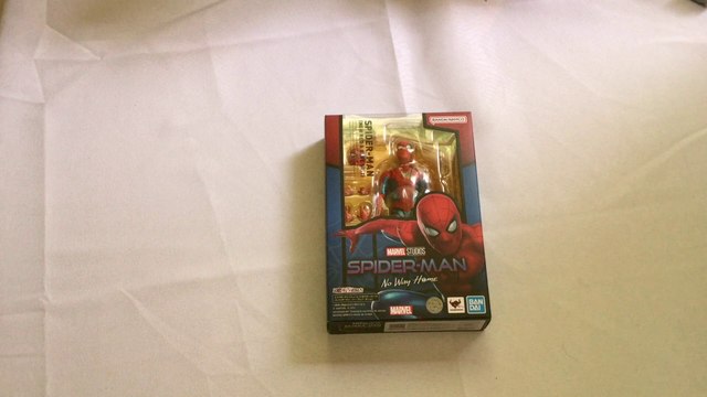 S.H. Figuarts Spider-Man: No Way Home Spider-Man (New Red & Blue Suit)