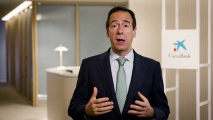 Gonzalo Gortázar, CEO de Caixabank, comenta los resultados del primer trimestre de 2024
