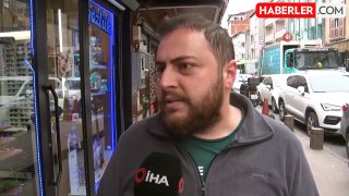 İstanbul'da müşteriye 'sigara içilmez' dayağı kamerada: Uçan tekmeyle saldırdılar