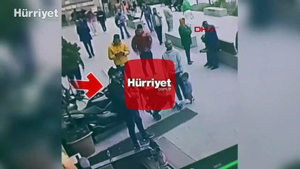 Bankta oturan kadının cep telefonunu böyle çaldı