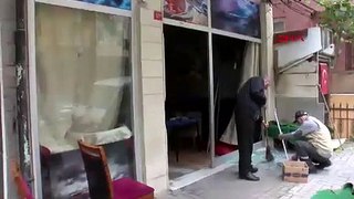 İstanbul'da iki kahvehane uzun namlulu silahlarla tarandı