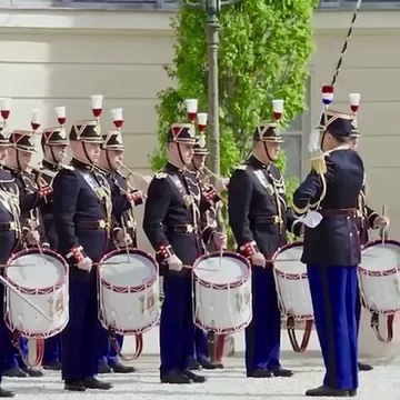 #France #RDCongo Lundi 29 avril 2024, la présidente de l’Assemblée nationale Yaël Braun-Pivet, s'est entretenue Félix-Antoine #Tshisekedi Tshilombo, Président de la République démocratique du #Congo, à l’occasion de sa visite officielle en France.