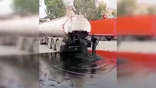 Kazaya karışan tankerin deposu delindi, binlerce litre yağ oluk oluk yollara aktı