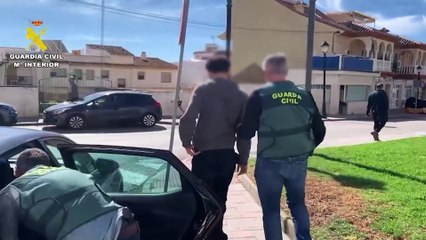 下载视频: Detenidos 100 estafadores del 'hijo en apuros' tras captar casi un millón de euros