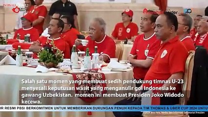 Jokowi dan beberapa menteri kabinet nobar Timnas U-23 di istana negara