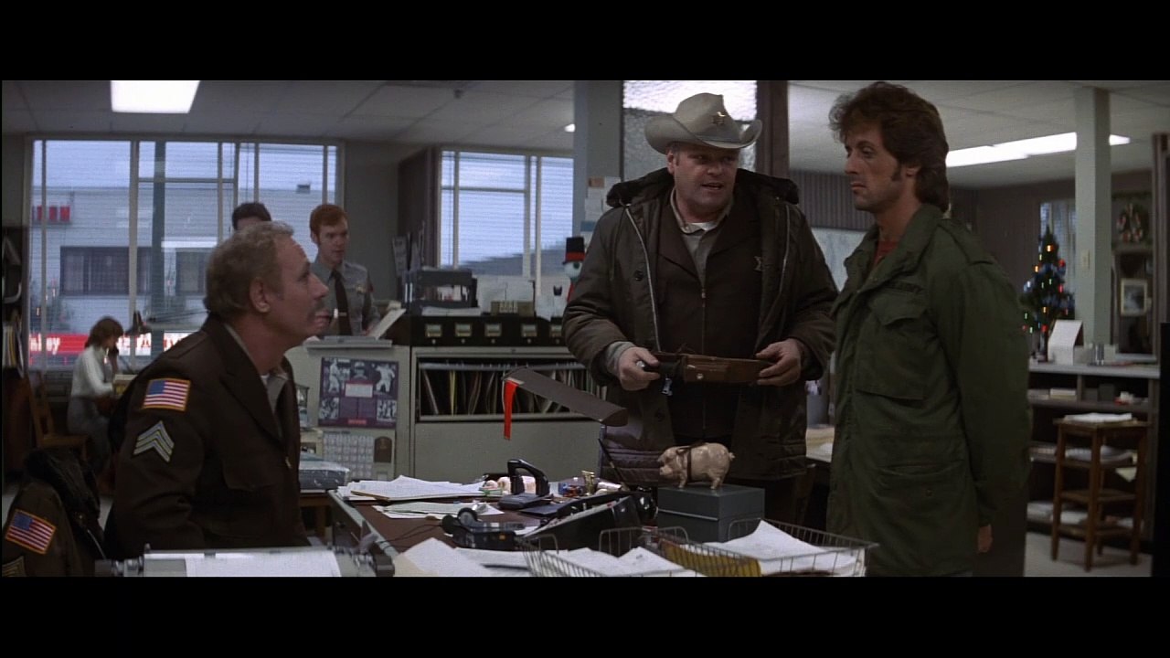 Trailer zum düsteren ersten 'Rambo'