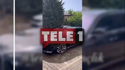 Menzil şeyhinin oğlu lüks aracından indi, kendine şemsiye tutturdu