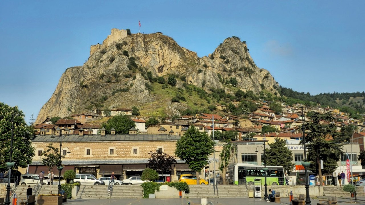 Drakula 4 yıl buraya hapsedildi: Tarihi kale açılacağı günü bekliyor