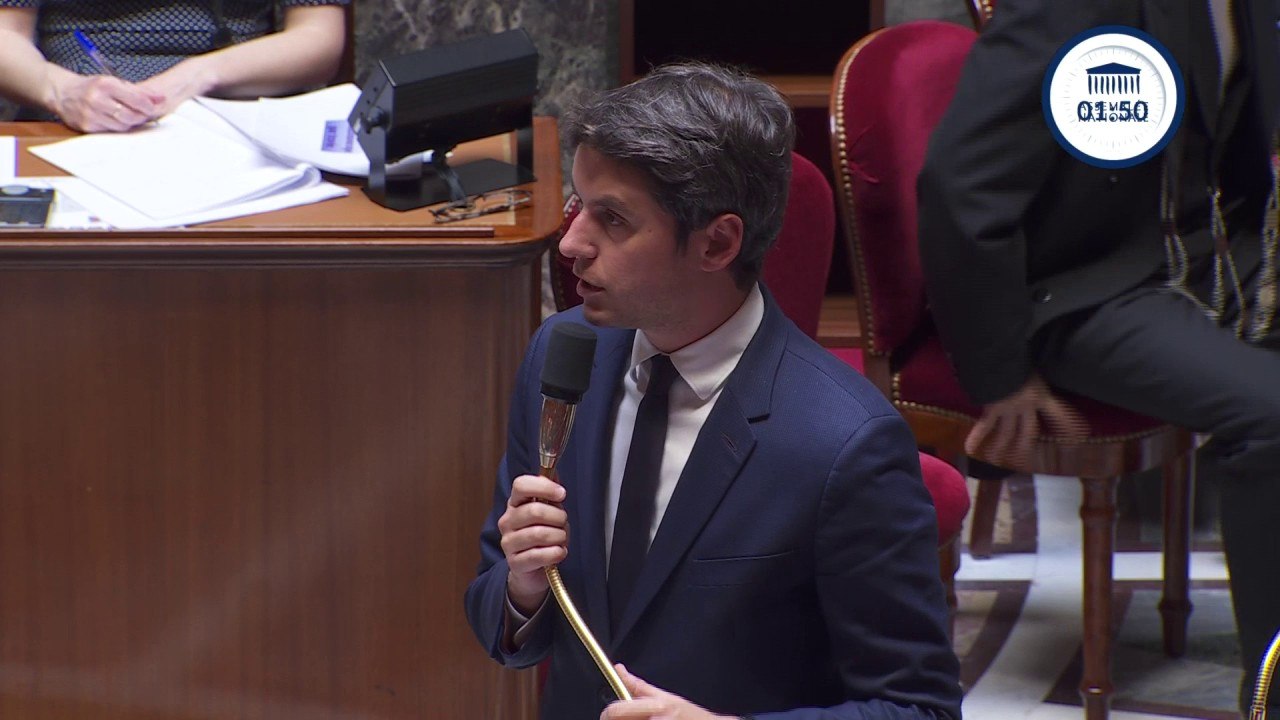 Gabriel Attal: "L'addiction aux écrans chez les jeunes et les enfants est une catastrophe sanitaire et éducative en puissance"