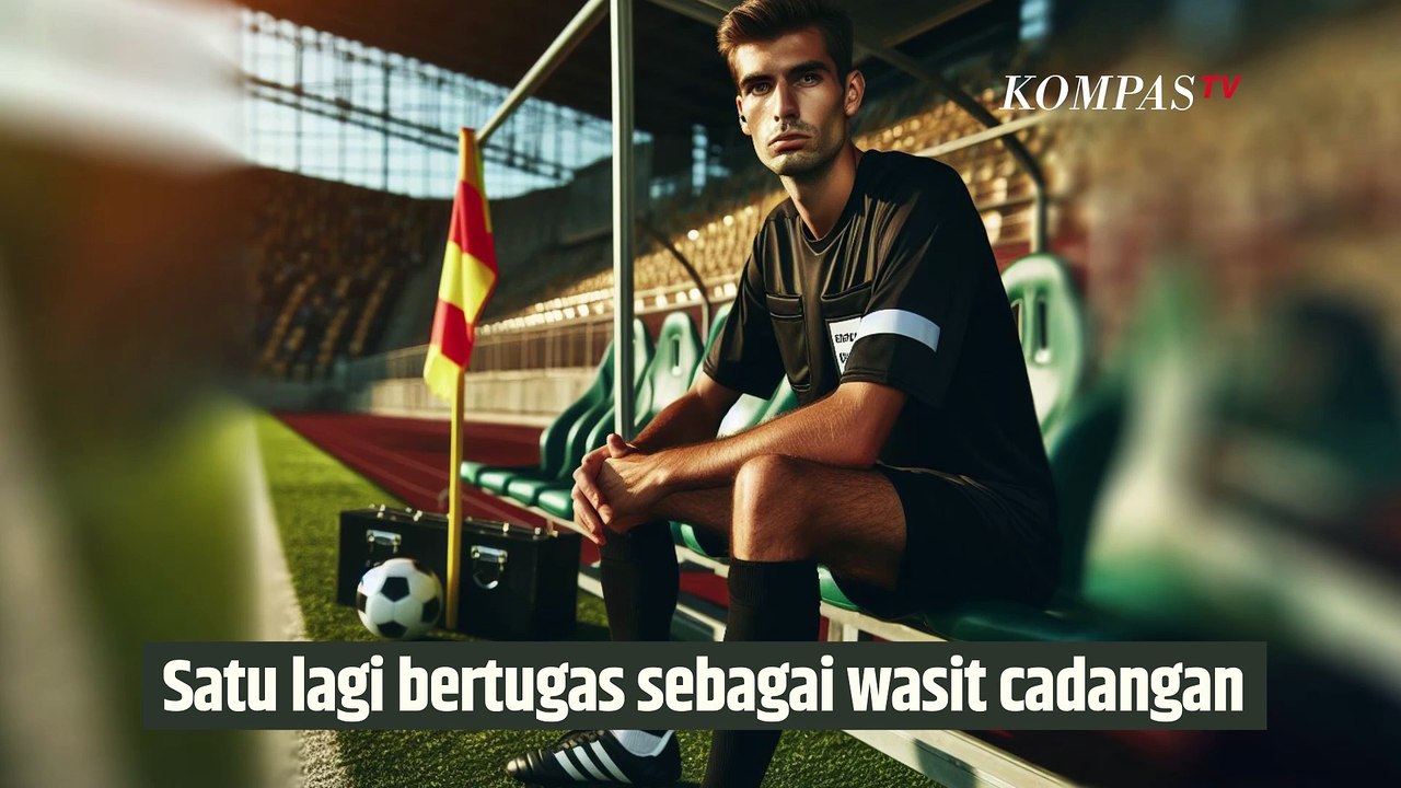 Bukan Cuma soal Peluit dan Kartu, Ternyata Ini Deretan Tugas Wasit Sepak Bola | SINAU