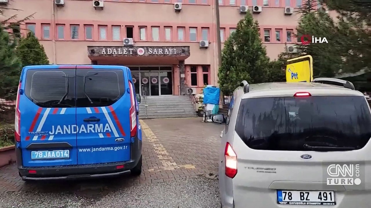 Gabonlu Dina duruşmasında ailesi de hazır bulundu