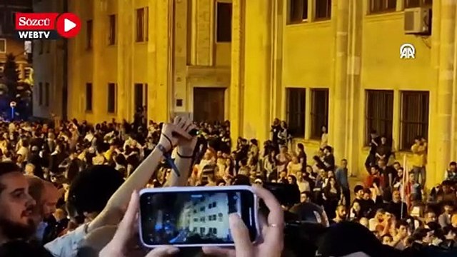 Gürcistan'da yabancı etkinin şeffaflığı yasa tasarısı gösterilerine polis müdahalesi