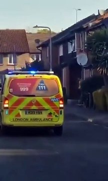 Horreur à Londres : Homme de 36 ans poignarde des passants, un enfant de 13 ans tué !