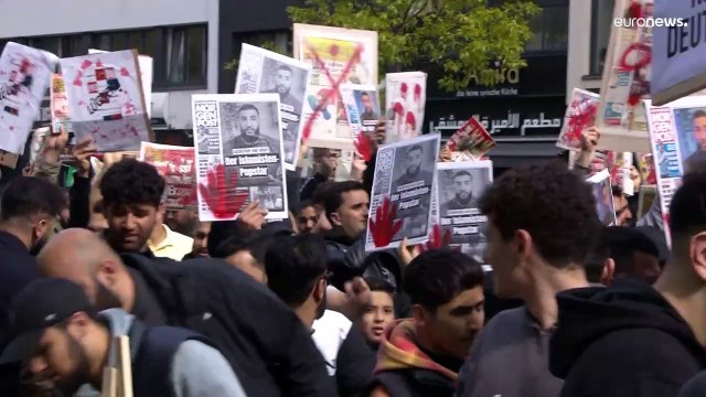 مظاهرة حاشدة في هامبورغ لوقف موجة الكراهية ضد المسلمين والسلطات تندد برفع شعارات متطرفة