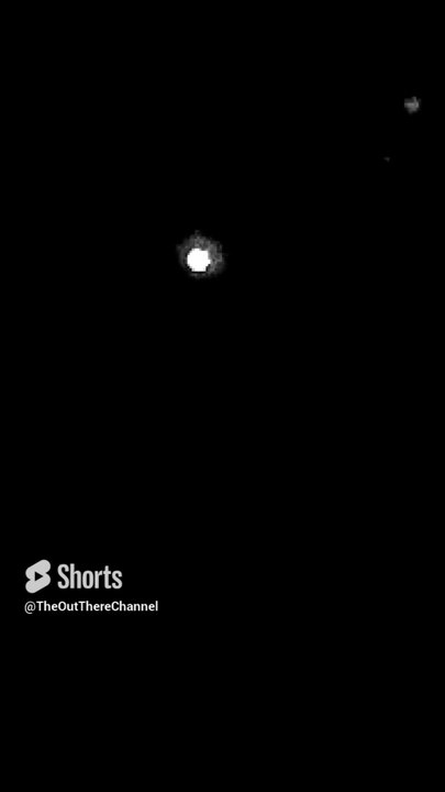 #uap #newzealand  fast moving object much smaller then #star under it