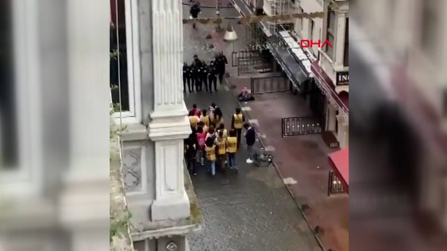 Taksim Meydanı'na çıkmak isteyen gruba müdahale