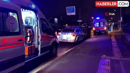 Otomobil bariyere çarptı: 1'i ağır 2 yaralı