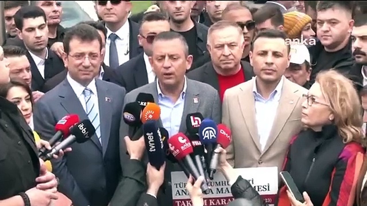 Özgür Özel'den '1 Mayıs' açıklaması: Taksim özgür olana mücadaleye devam...