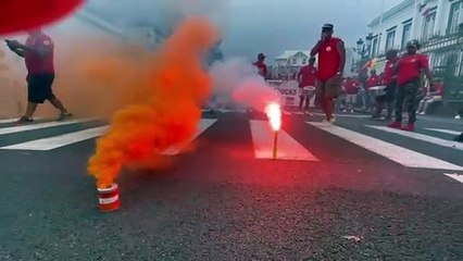 1er mai : Défilé à Saint-Deniss