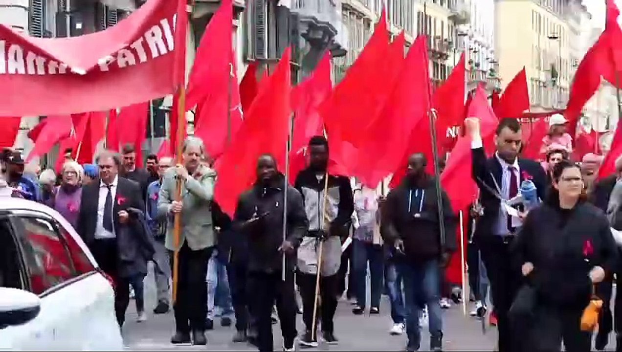 Manifestazione Primo Maggio, la banda accompagna il corteo