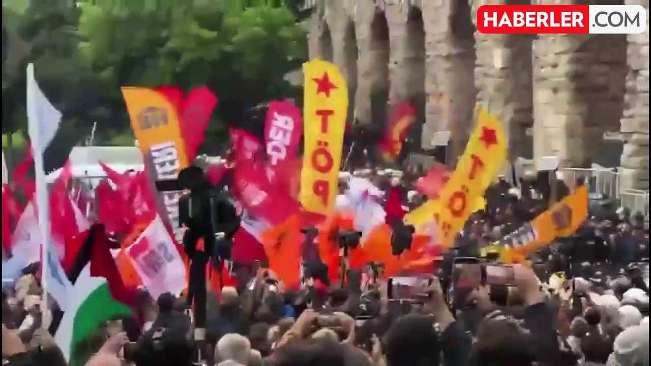 Saraçhane'de arbede! Polis Taksim yürüyüşüne izin vermedi, ortalık karıştı